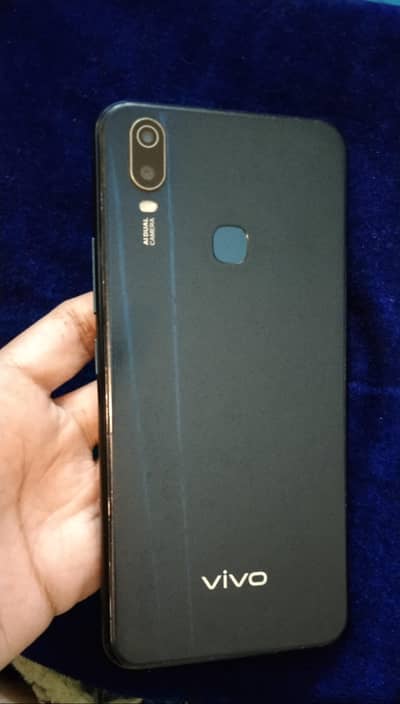 vivo y11