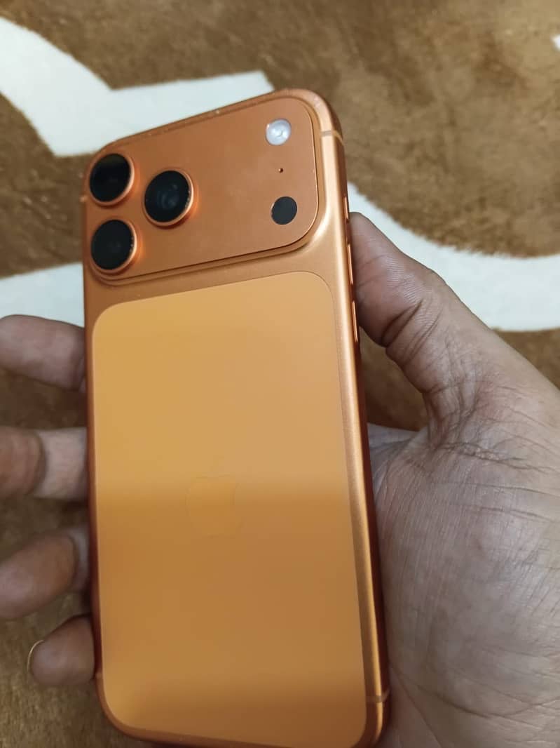 Apple iPhone 17 Pro Max 0