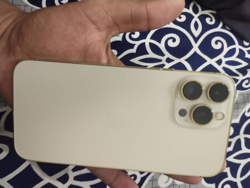 Apple iPhone 13 Pro Max 0