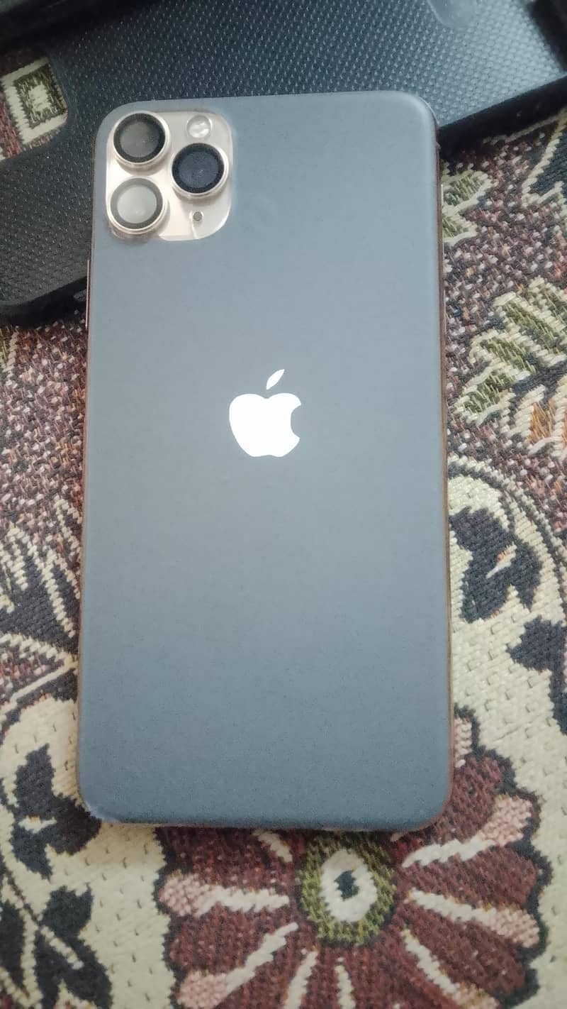 Apple iPhone 11 Pro Max 2
