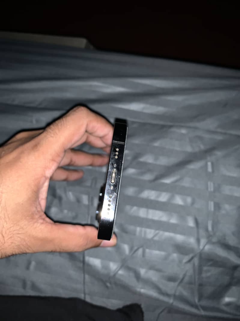 Apple iPhone 14 Pro 1