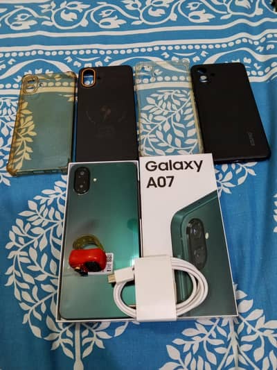 Samsung Mobile A07 Like box pack lush phone