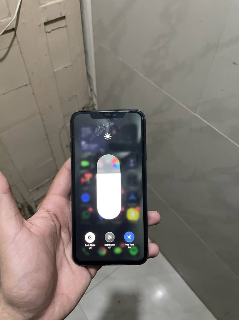 Apple iPhone 11 Pro Max 5