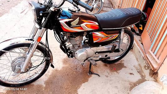 HONDA  cg 125  .  jenioun condition 2022 Hyderabad number
