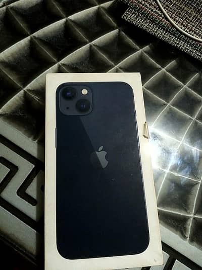 Apple iPhone 13