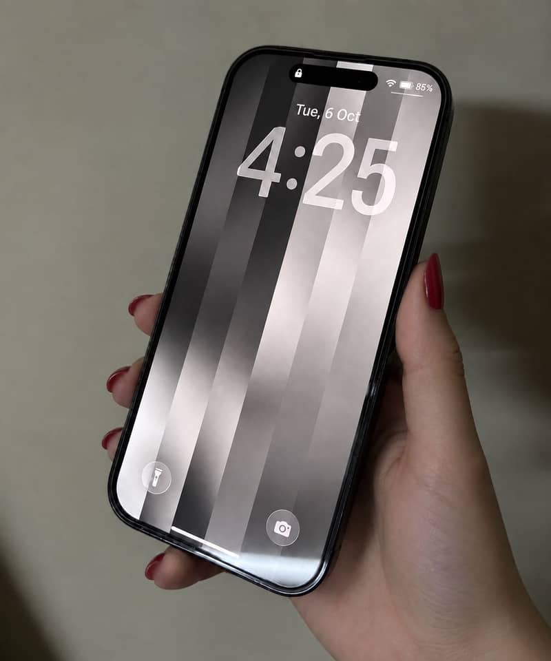 Apple iPhone 14 Pro 1
