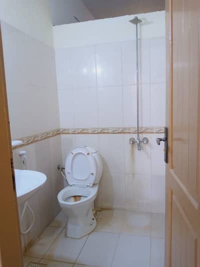 4 Marla Portion For Rent