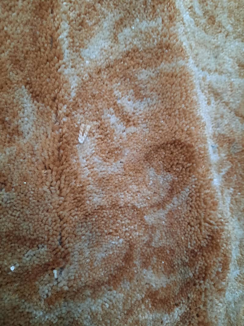 Good quality 2 carpets 1