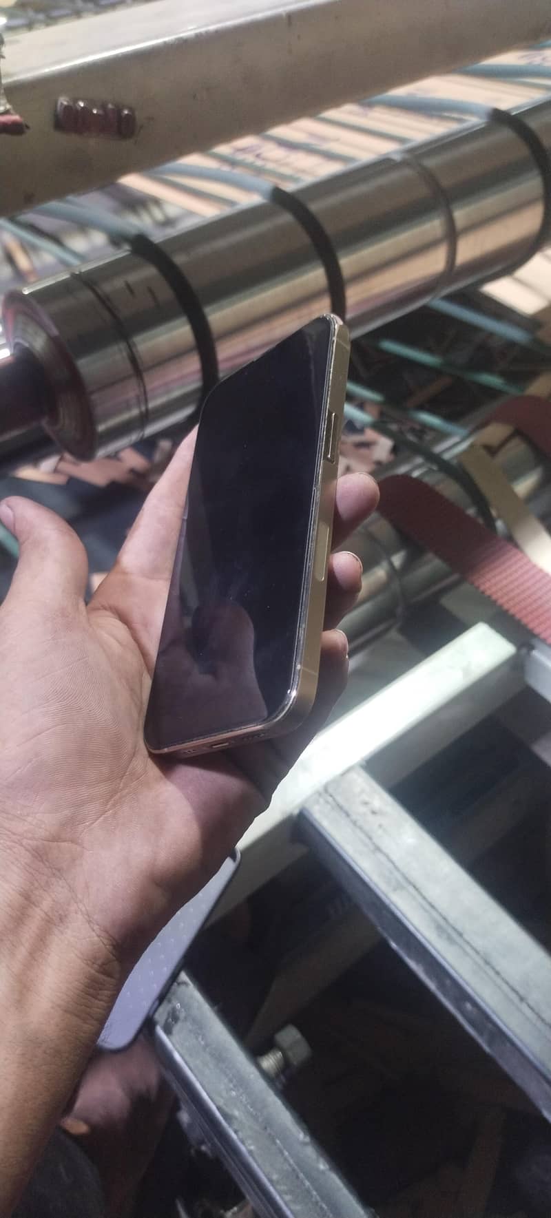Apple iPhone 13 Pro 4