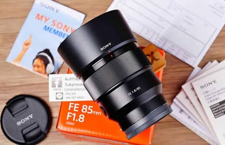 Sony FE 85mm f/1.8  Like Brand New — Box Included