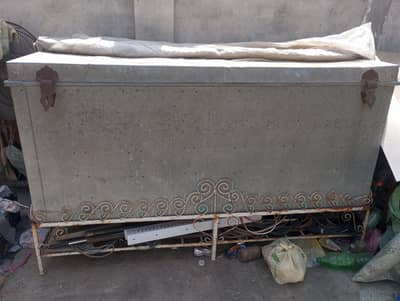 storage paiti 6 feet