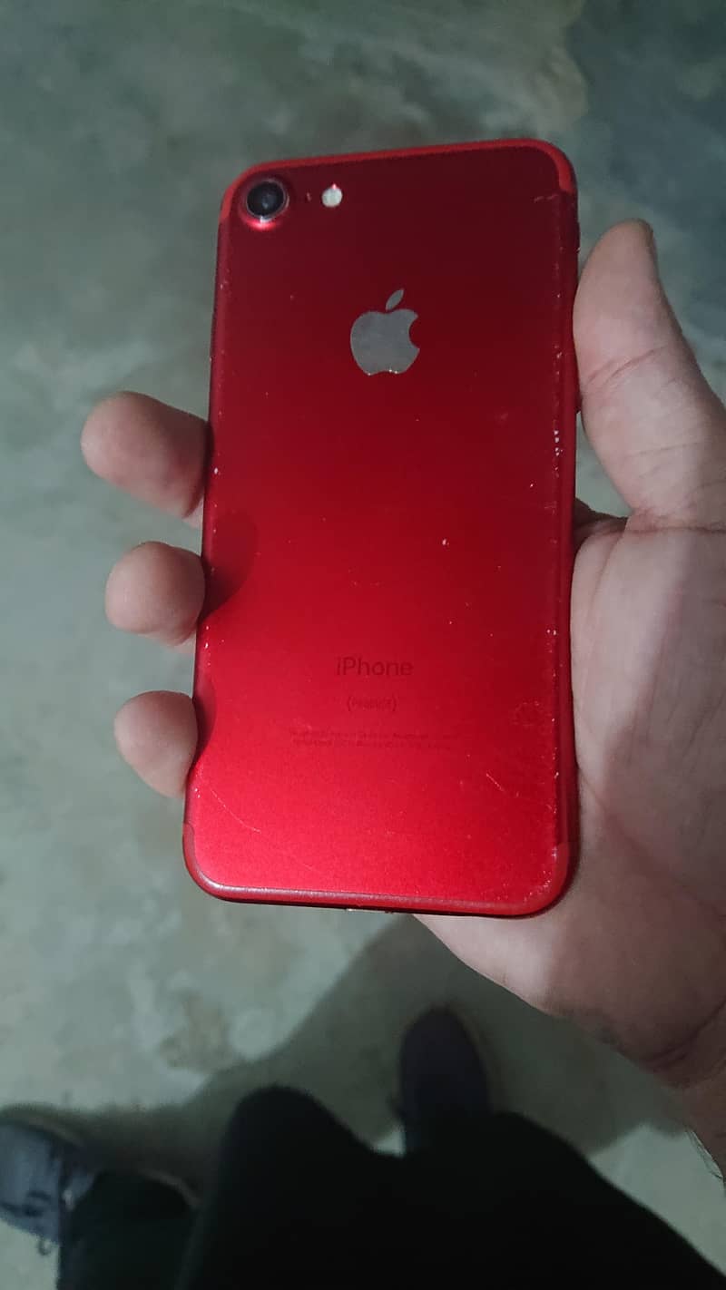 Apple iPhone 7 0