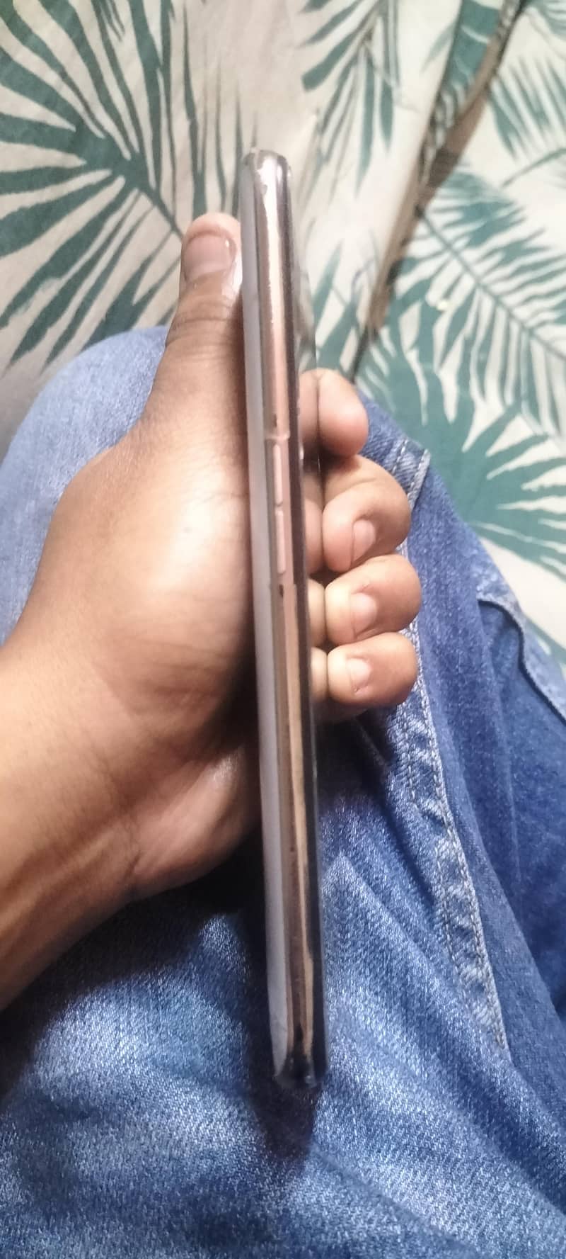 OPPO Reno 2f 1
