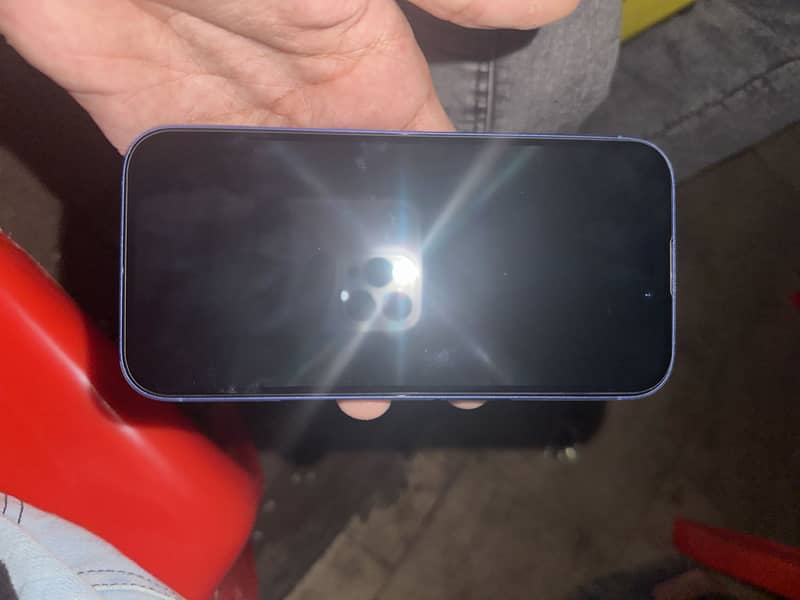 Apple iPhone 16 5