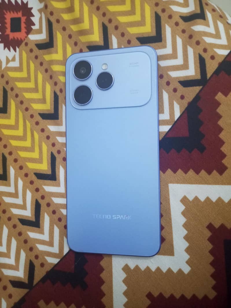 Tecno Spark 40 0