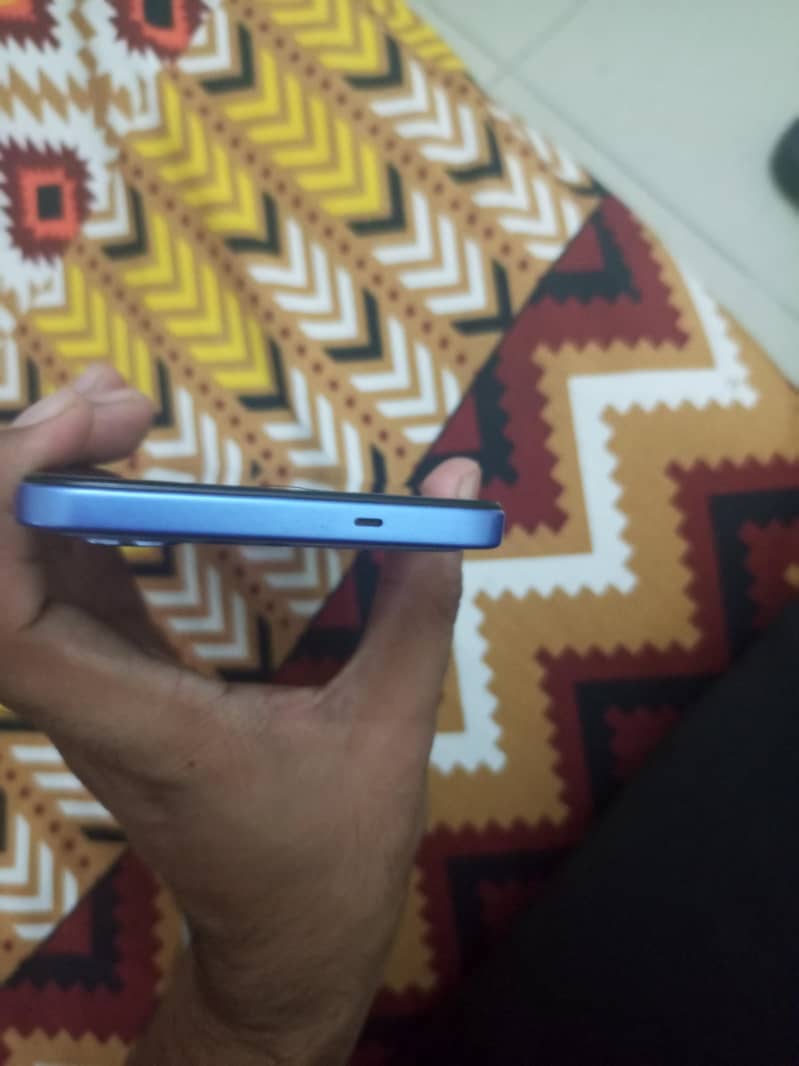 Tecno Spark 40 4