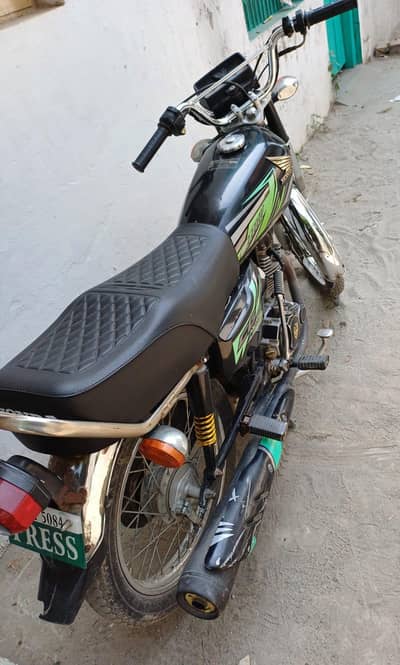 HONDA 2009 ALL OK contact. three two one four two two one six two six