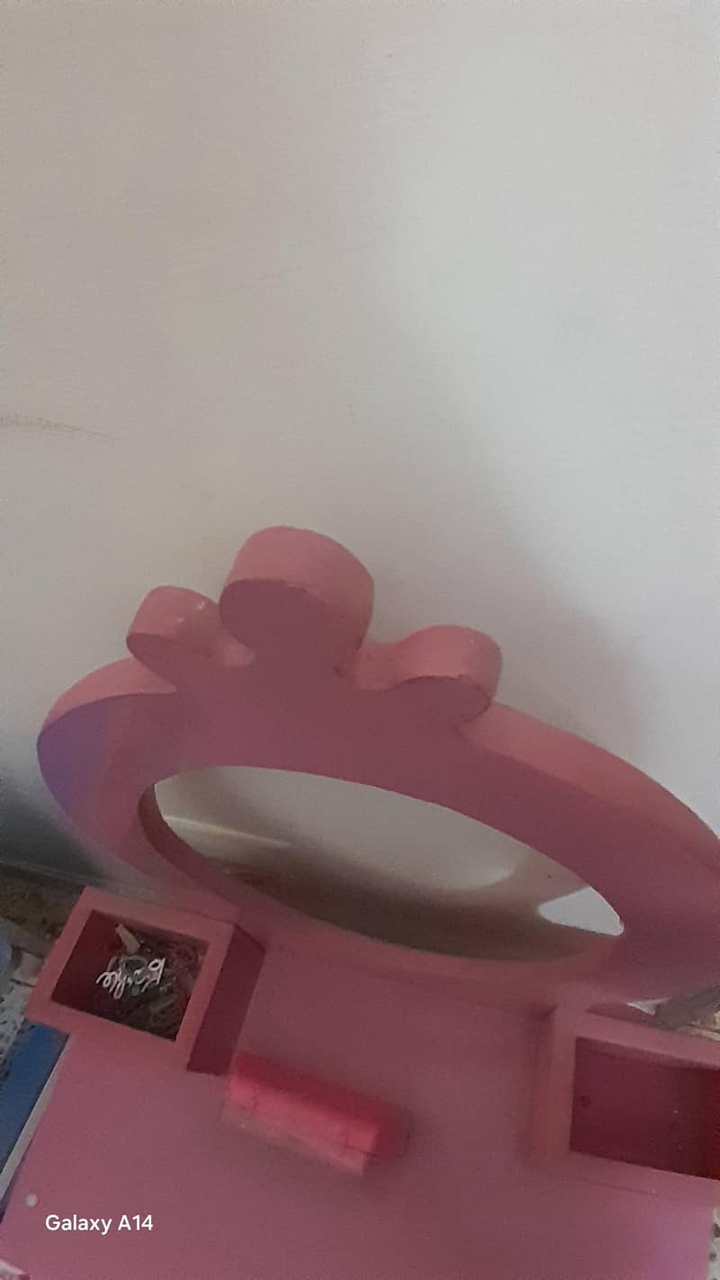 dressing table 3