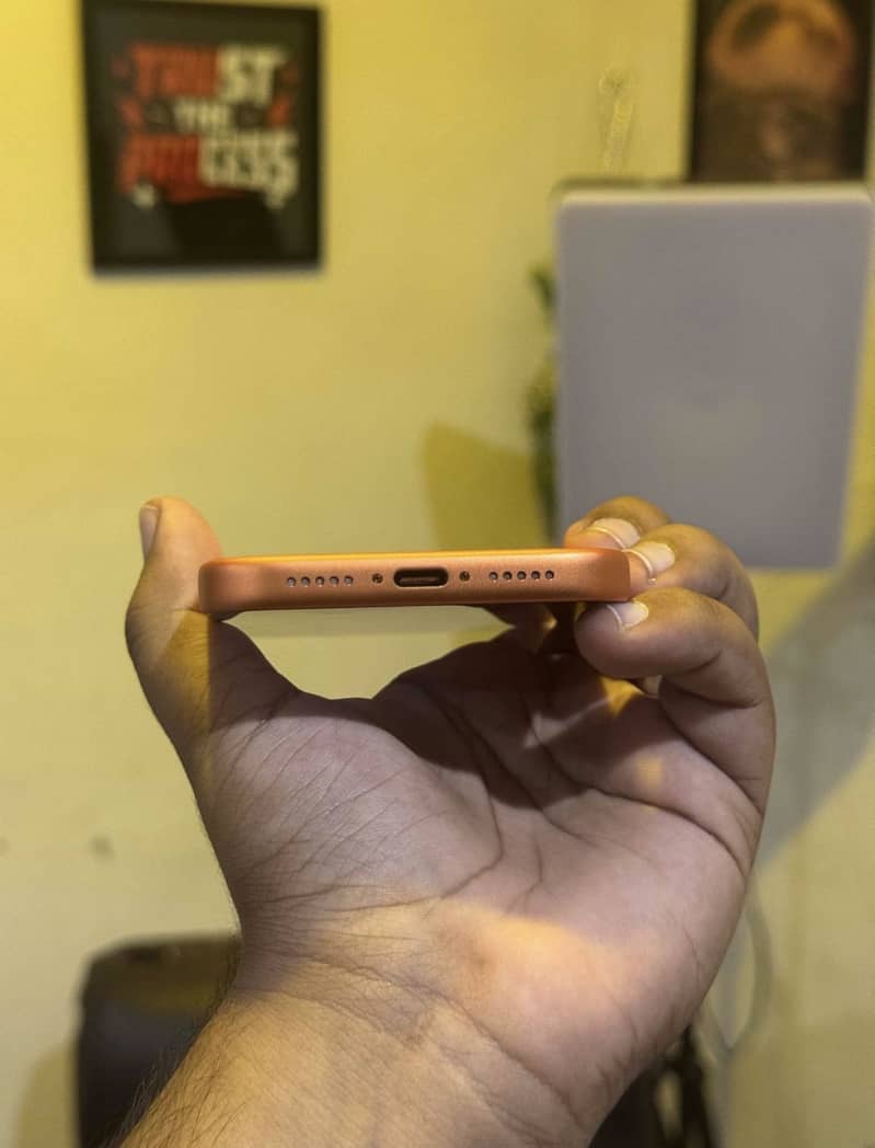 Apple iPhone 17 Pro Max 2