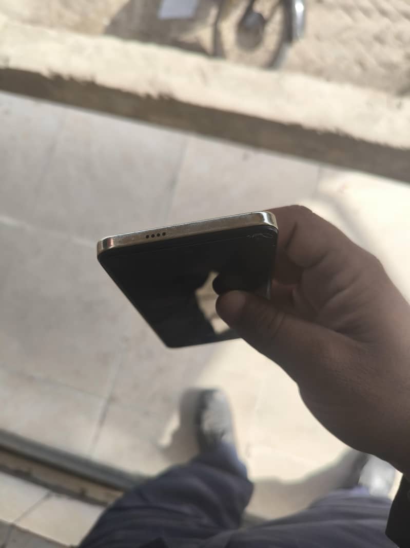 Tecno Spark 20 5