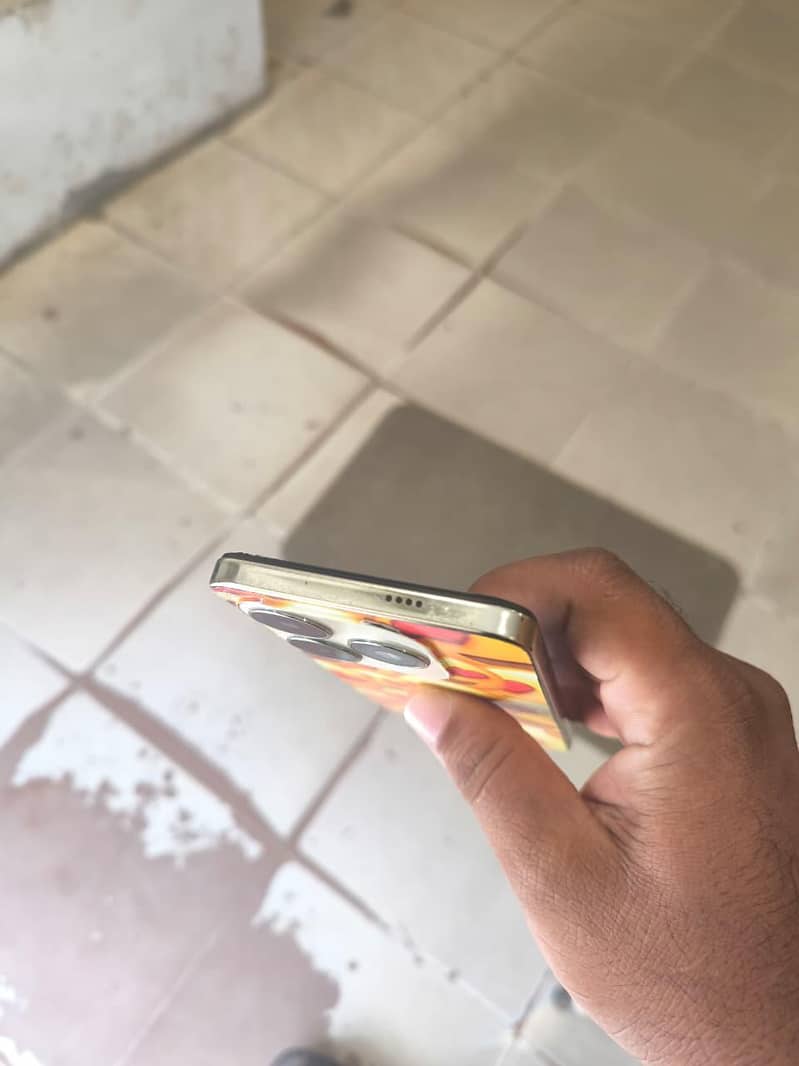 Tecno Spark 20 7