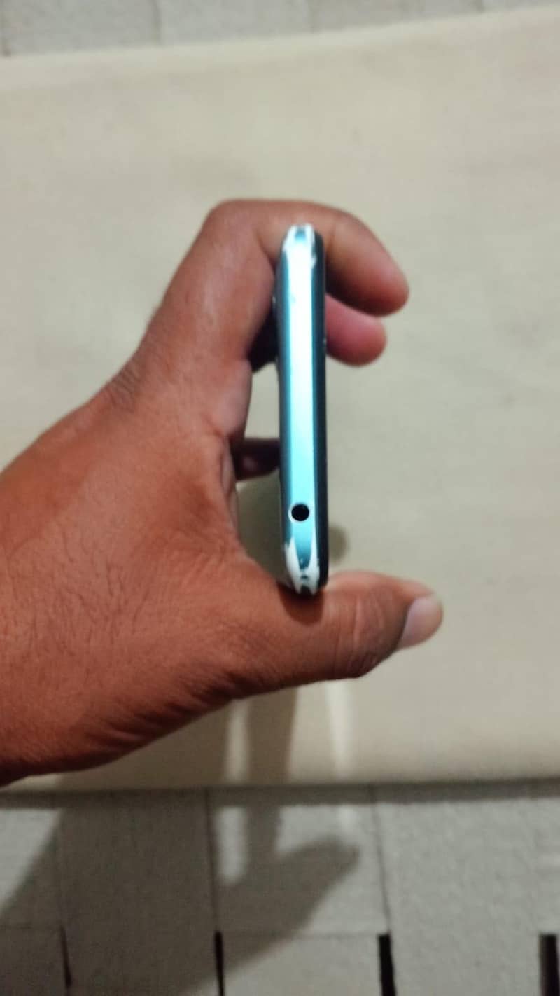 Itel A27 4