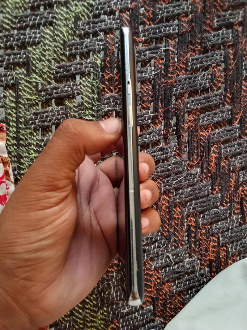 One Plus 9 Pro 4