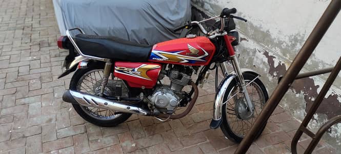 125 bike 2020 achi condition me hai