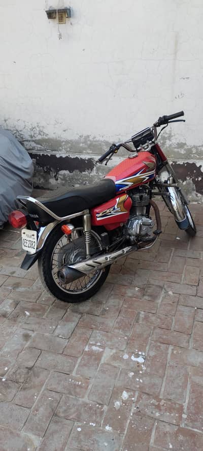 125 bike 2020 achi condition me hai
