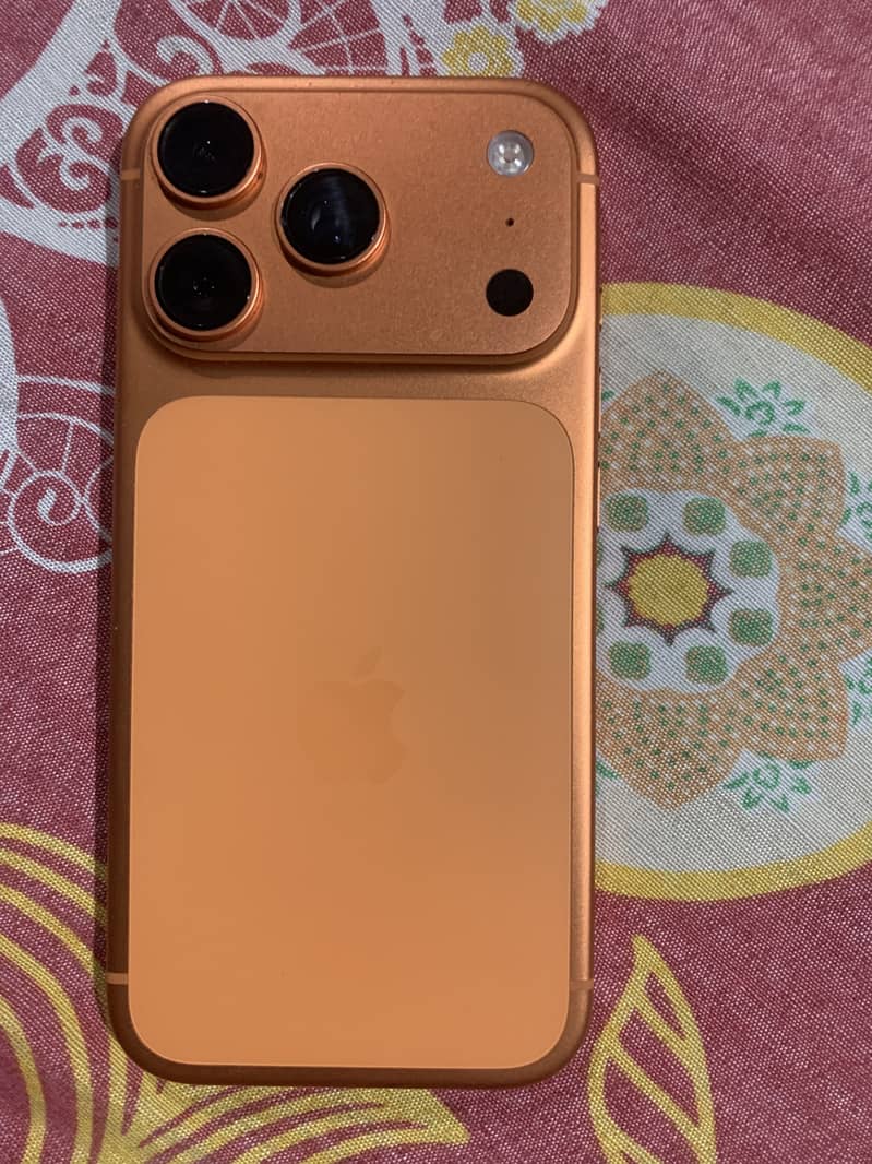 Apple iPhone 17 Pro 0