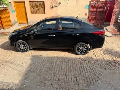 Toyota Yaris 1.3 Ativ 2021