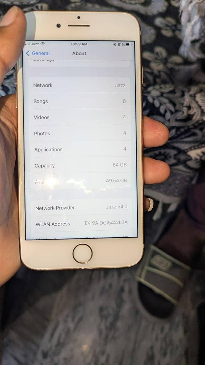 Apple iPhone 8 3