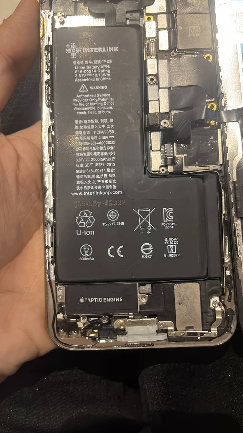 Apple iPhone XS 1