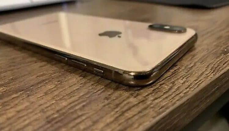 Apple iPhone XS 3