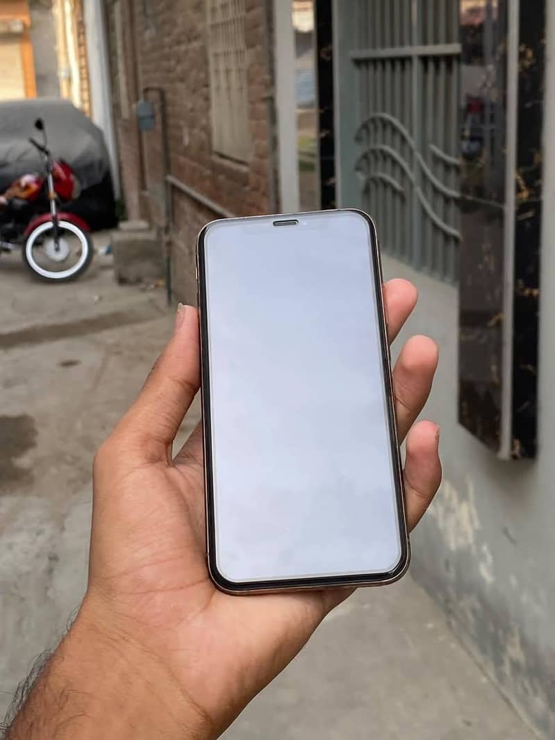 Aple iPhone XS 2