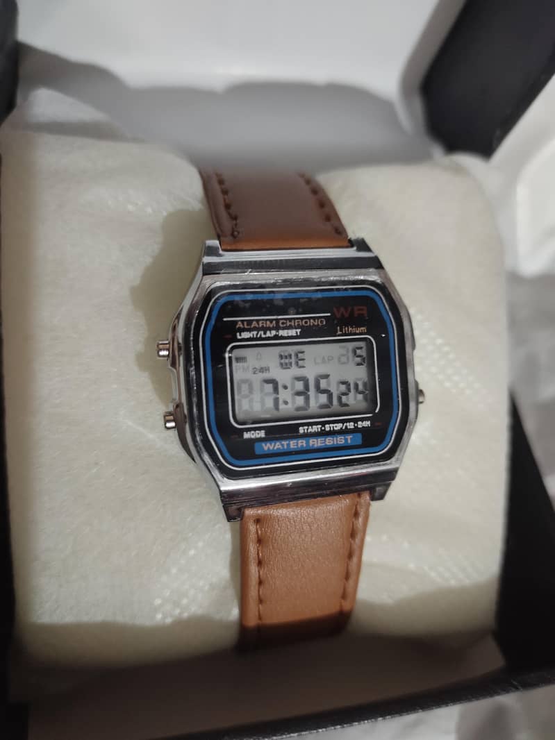 men watch 1