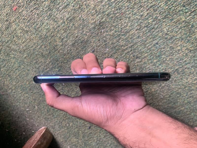 iPhone 11 Pro Max | Exchange with Android 4