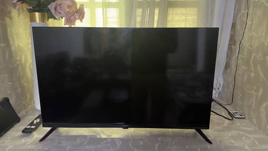 CANDY BY HAIER 32inch android lcd 1