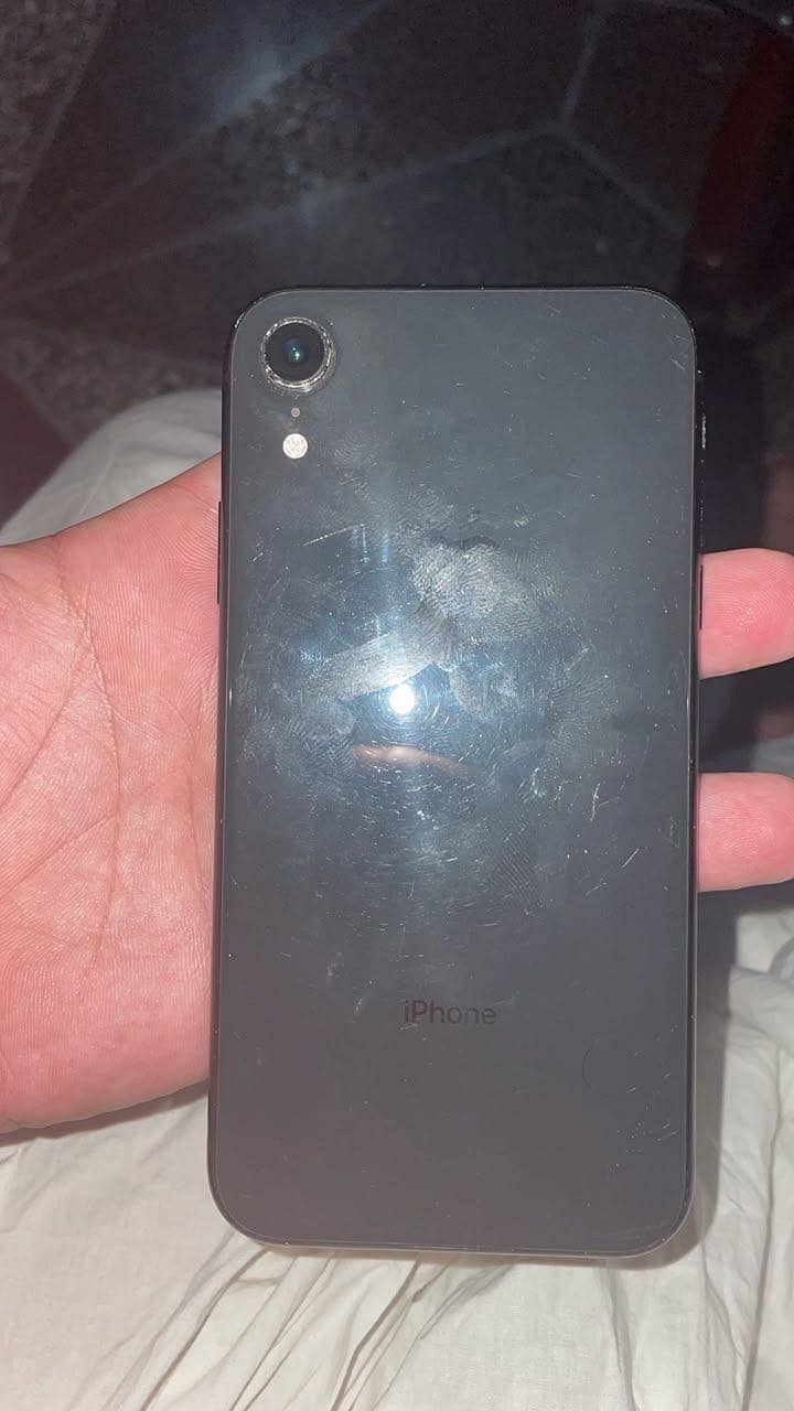 Apple iPhone XR 0