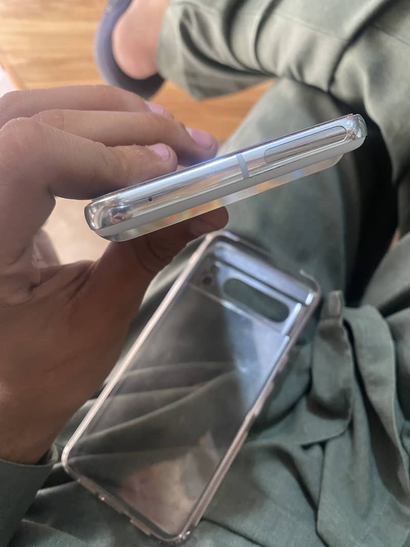 Google Pixel 8 Pro 0