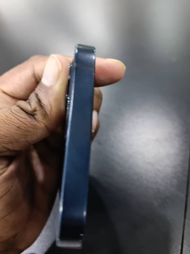 Apple iPhone 12 2