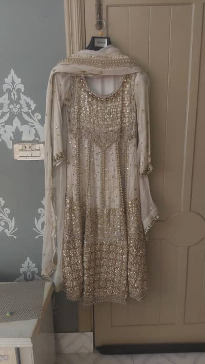 Elegant wedding wear | luxury Bridal wear | Classy Party wear