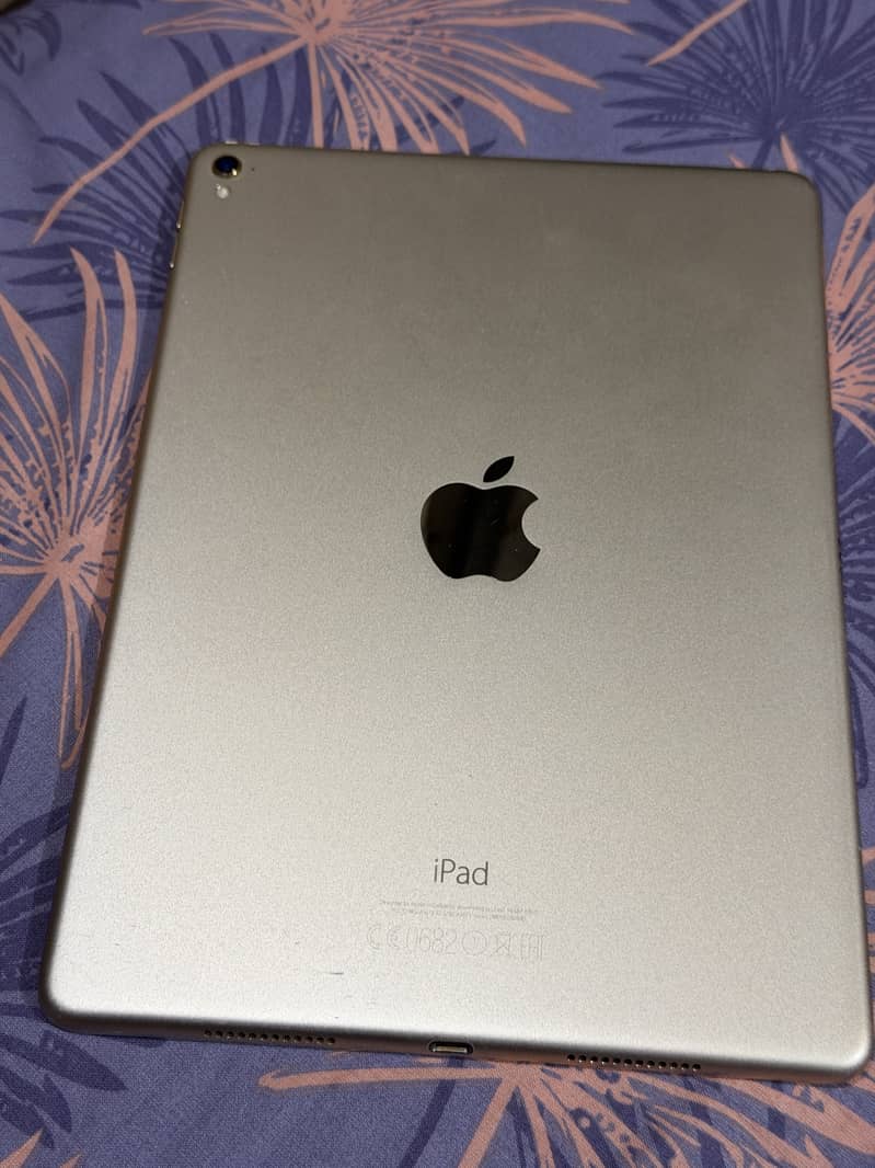 iPad Pro 9.7-inch (1st generation) 0