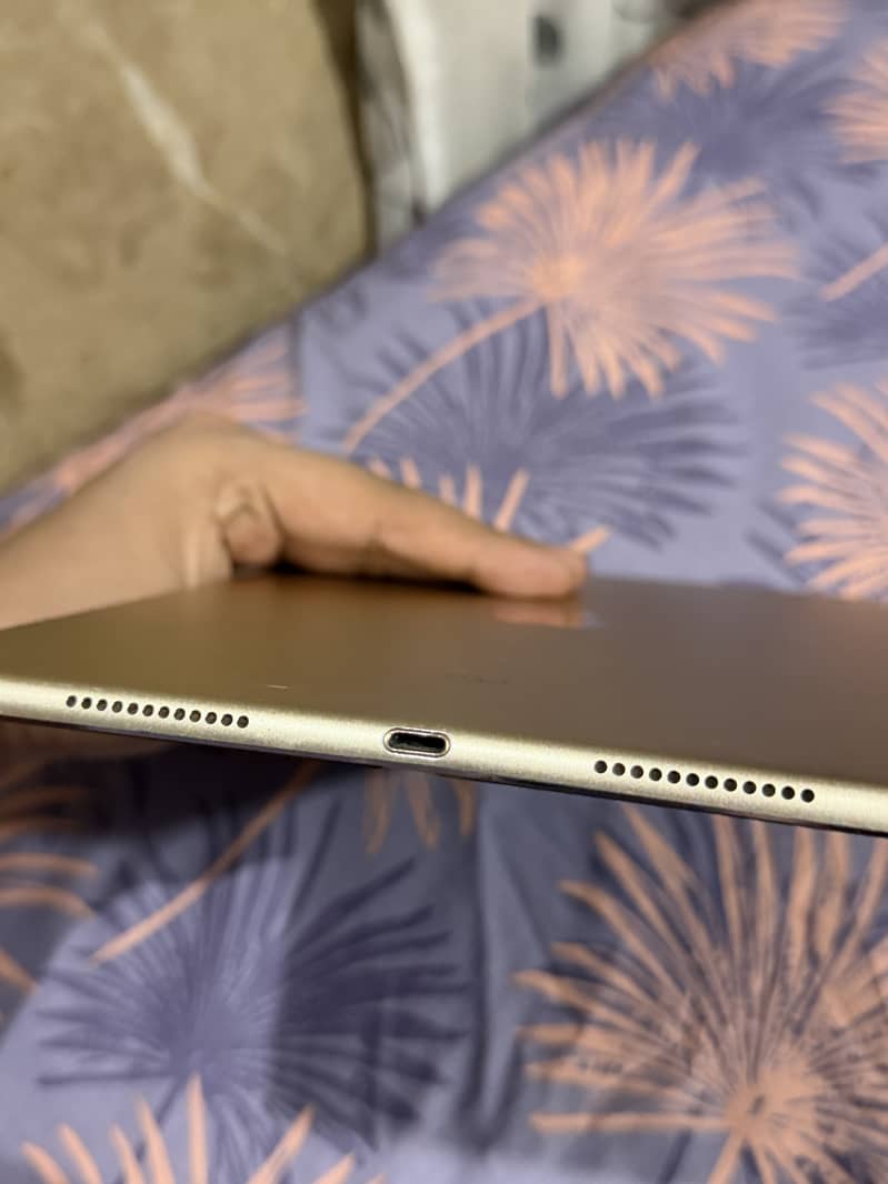 iPad Pro 9.7-inch (1st generation) 5