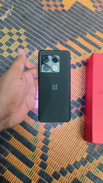 One Plus 10 Pro