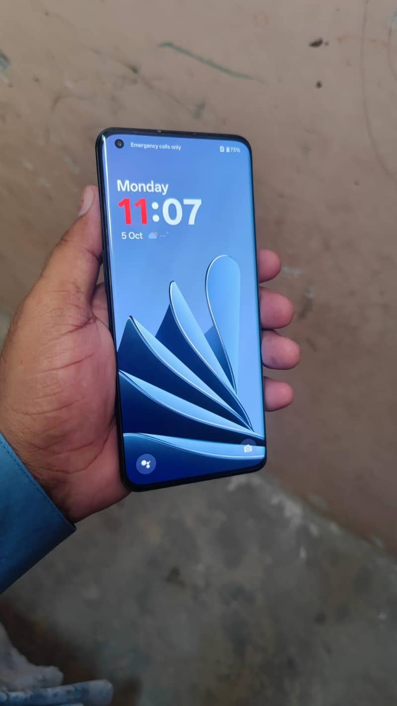 One Plus 10 Pro 7