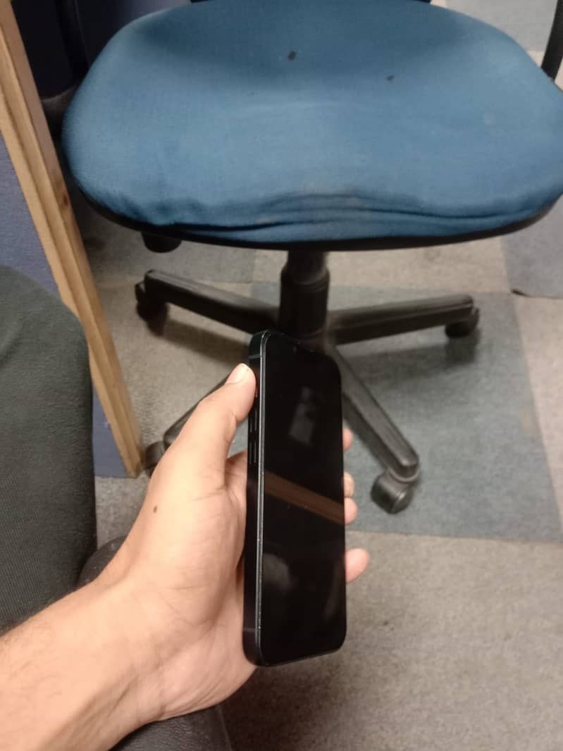 Apple iPhone 14 6