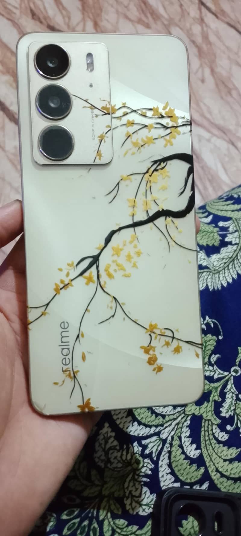 Realme C75 1