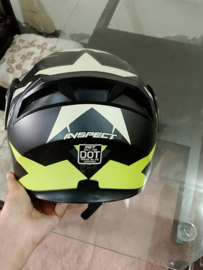 Almost new condition helmet 0