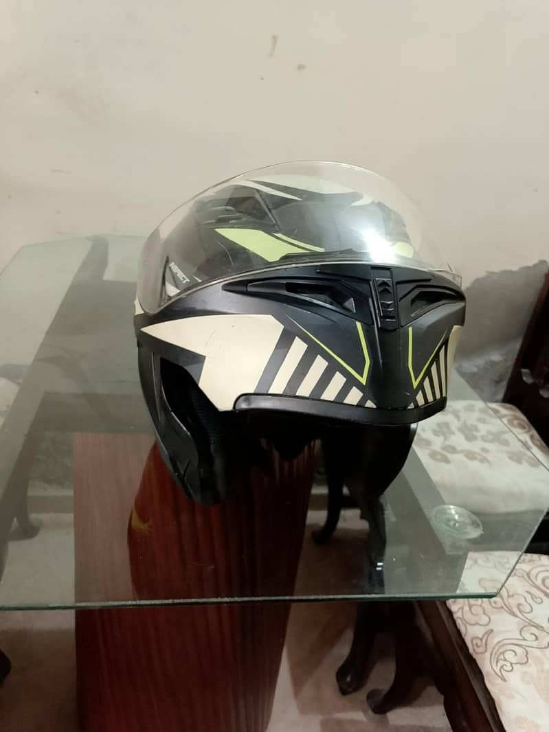 Almost new condition helmet 2